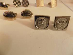 lot 218 image: pair cufflinks x 7