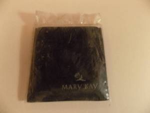 lot 237 image: Mary Kay compact still sealed
