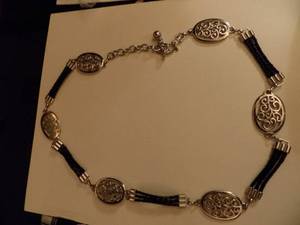 lot 239 image: Ladies belt silver and Black leather