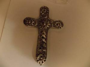 lot 240 image: Silver cross 6 3.5 Aluminum Mexico