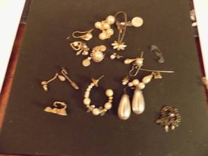 lot 241 image: Earrings sterling , singles plus more