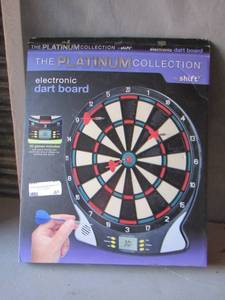 lot 40 image: the platinum collection dart board