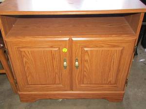 lot 95 image: double door side table in good condition