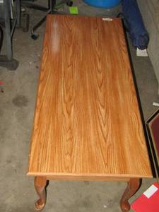 lot 98 image: coffee table in good condition