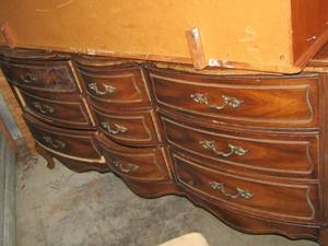 lot 102 image: 9 drawer dresser needs a little work