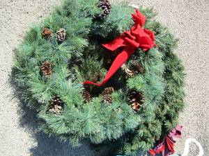 lot 160 image: qty 2 large wreaths, blue tote of greenery