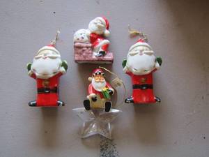 lot 165 image: Santa ornaments