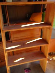 lot 203 image: 3 tier wooden bookshelf