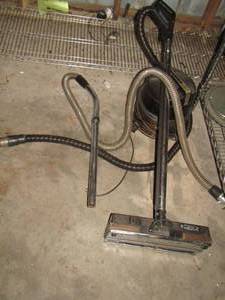 lot 241 image: Rainbow Vacuum