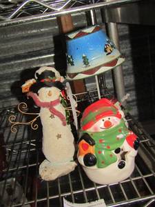 lot 250 image: snowman dcor qty 3