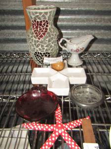lot 253 image: misc. glass lot