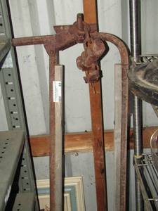 lot 269 image: VINTAGE FARM EQUIPMENT