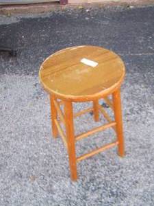 lot 281 image: small wooden bar stool