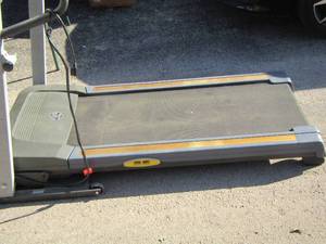 lot 12 image: Golds Gym treadmill in good condition