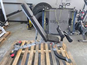 lot 44 image: Fitness Reality Model 2861S Adjustable Bench w Attachment