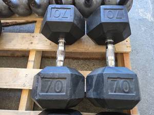 lot 63 image: Pair of 70lb Rubber Hex Dumbbells