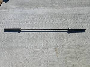 lot 115 image: 45lb Barbell