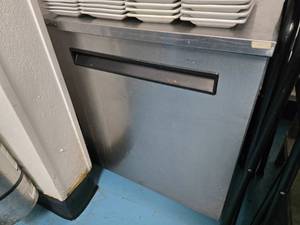 lot 17 image: Delfield 406-STAR2 Undercounter Commercial Freezer