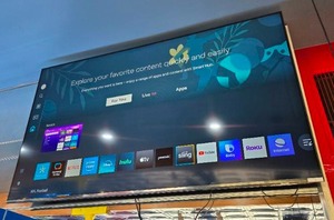 lot 25 image: Very Nice Samsung 70 UN70DU7200F Crystal UHD 4K Smart TV.&nbsp ALREADY REMOVED FROM THE WALL &amp READY TO PICK UP