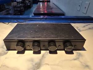 lot 26 image: 4 Zone Speaker Control System