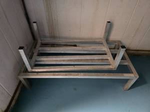 lot 83 image: Lot of 2 Aluminum Dunnage Racks