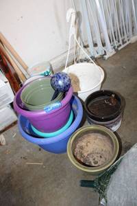 lot 193 image: Garden plant pots