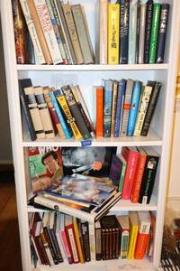 lot 144 image: Book assortment, see photos