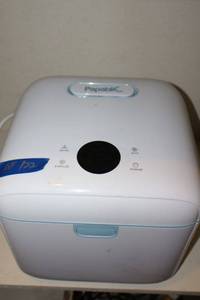 lot 122 image: Papablic UV Sterilizer and Dryer
