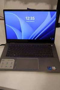 lot 106 image: Dell Inspiron 14 5000 - has been factory reset (does have crack on screen)
