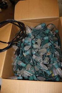 lot 173 image: Christmas lights