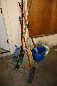 lot 182 image: Brooms and mops (duster refills are in lot 179)