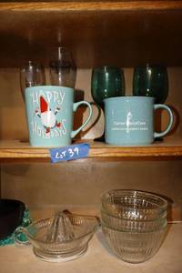 lot 39 image: Glass juicer, Pyrex bowls, Christmas mug, wine glasses