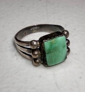 lot 232 image: Jewelry