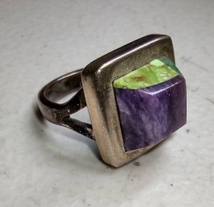 lot 233 image: Jewelry