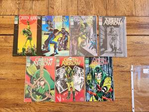 lot 5 image: Selection of DC Comics - Green Arrow