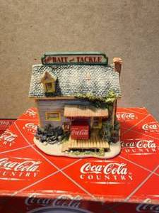lot 51 image: Vintage 1995 Enesco Coca Cola Country - Hook, Line, and Sinker - Bait Shop - In Box