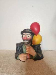lot 10 image: Vintage Emmett Kelly Jr bust - sand hobo clown - hand signed by Emmett Kelly Jr. 1999