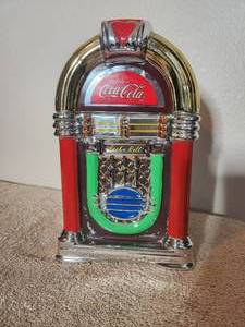 lot 1 image: Vintage Coca-Cola juke box cookie jar - Gibson