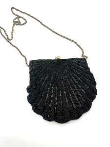 lot 16 image: Vintage Black Beaded Purse by La Regale