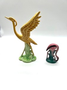 lot 21 image: Vintage Crane Bird and Lefton Pink Flamingo