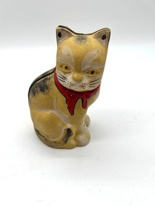 lot 31 image: Cast Iron Cat Bank