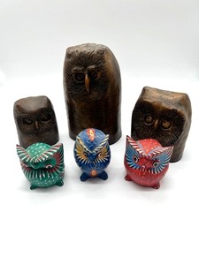 lot 32 image: Handcarved Owl Figures
