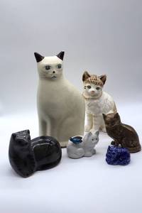 lot 39 image: Various Cat Figurines