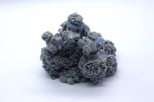 lot 41 image: Vintage Mid Century Spaghetti Poodle Figurine