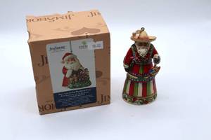 lot 48 image: Jim Shore Ornament Christmas Figurines