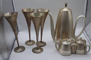 lot 54 image: Elite MCM Coffee Holder and Goblets