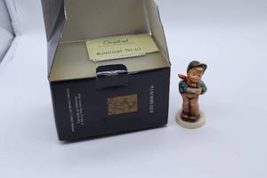 lot 58 image: M.I Hummel Collectors Club - Lucky Fellow