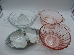 lot 85 image: Misc Vintage Items