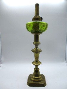 lot 89 image: Antique Kosmos Brenner Kerosene Lamp