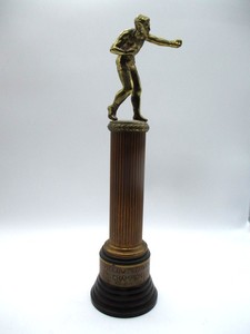 lot 87 image: 1948 Pillow Puffs Gloves Trophy